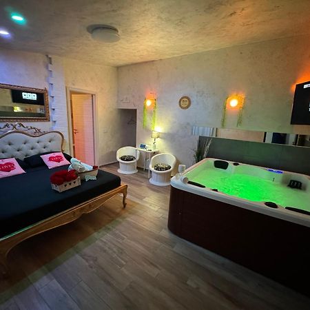 Atena B&B Apartments Platino San Silvestro  Exteriér fotografie